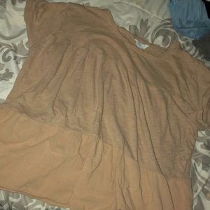 Xtra large tan ruffle top